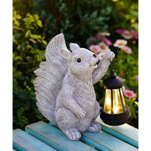 New Solar Squirrel Statues for Garden Decor - Outdoor Figurine with Lantern - Picture 1 of 7